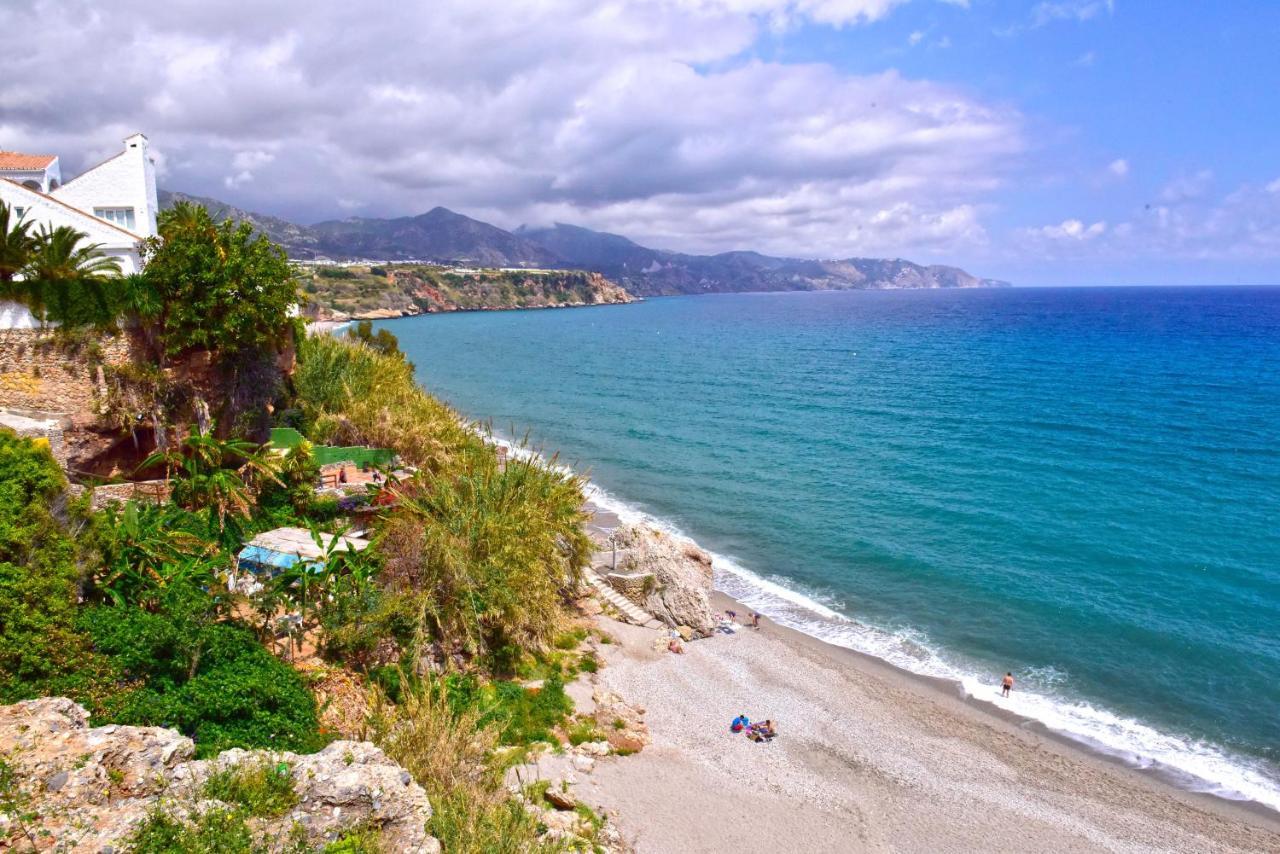 Nerja Center Apartment With Sea View Exterior photo
